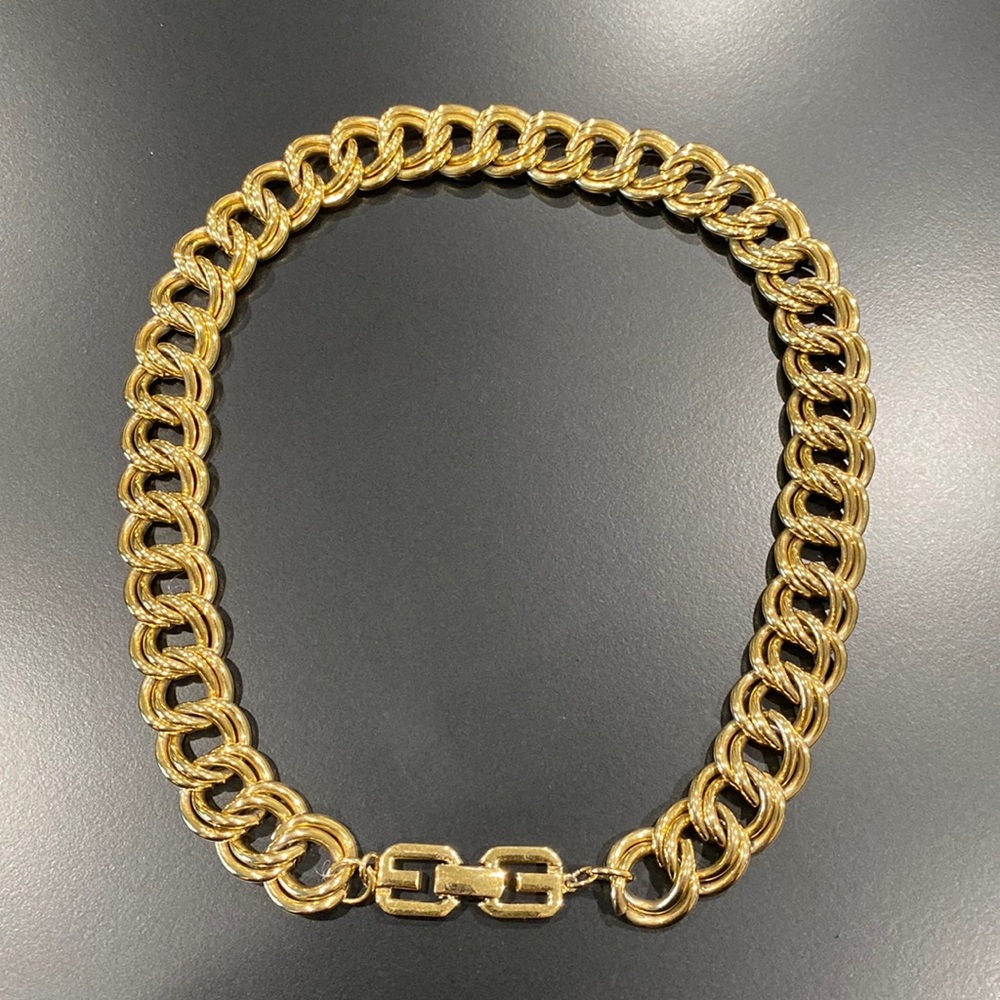 Authentic Vintage Givenchy Cable Chain Necklace ✨